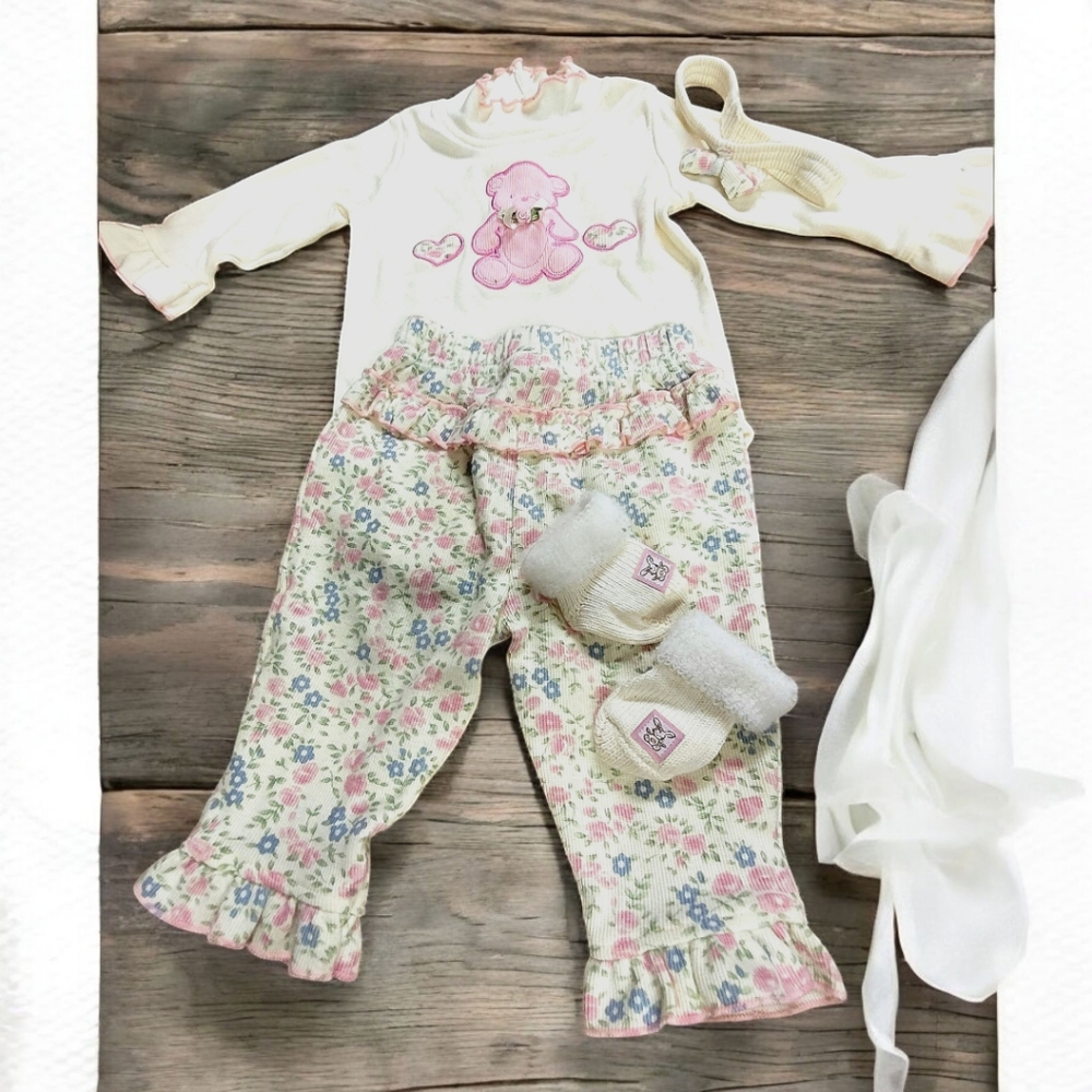 Vintage 90s baby outfit with matching accessories